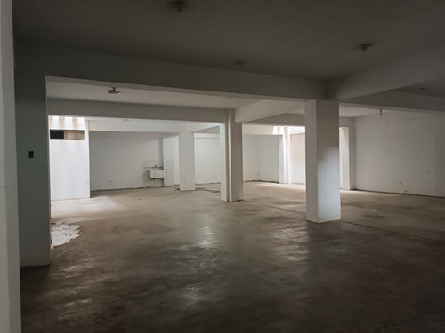 Alquiler De Local De 240 M2 Para Depósito Y/o Comercial