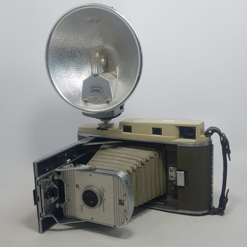 Polaroid Land Camera The 800 Vintage