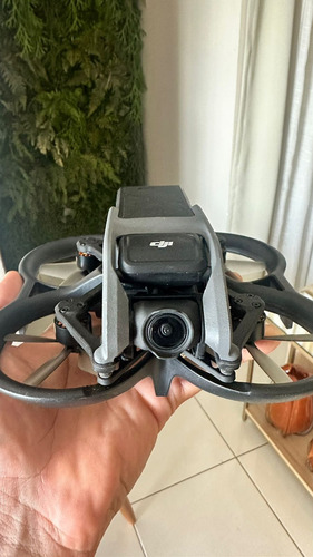 Drone Dji Avata Combo Com Óculos Cor Preto