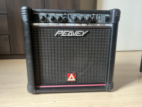 Amplificador Cubo Para Guitarra Peavey Rage 158 15w Original