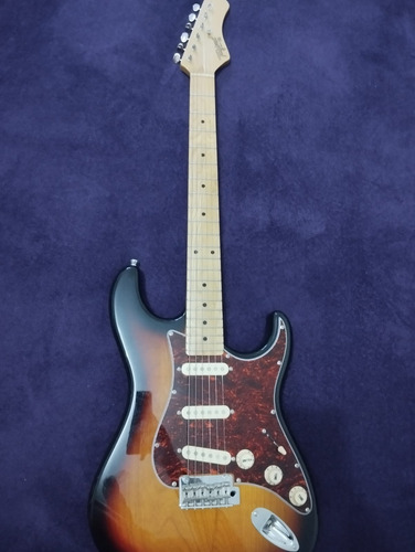 Guitarra Tagima Strato T-635 Classic Series