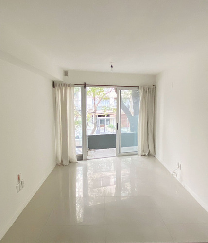 Alquiler Apartamento Pocitos 1 Dormitorio Con Garaje, Patio Y Parrillero Exclusivo - Imagen 3