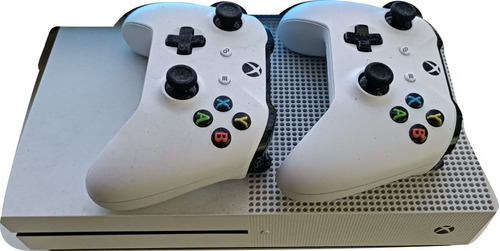 Xbox One S 1tb 2 Joysticks