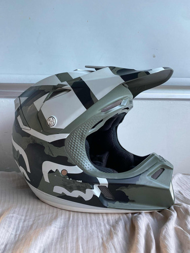 Casco Fox V3