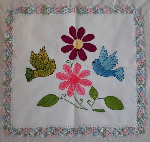Carpetas Y Servilletas Bordadas Amano