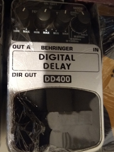Pedal Digital Delay Behringer