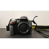 Nikon Kit D5300 + Lente 18-140mm Vr