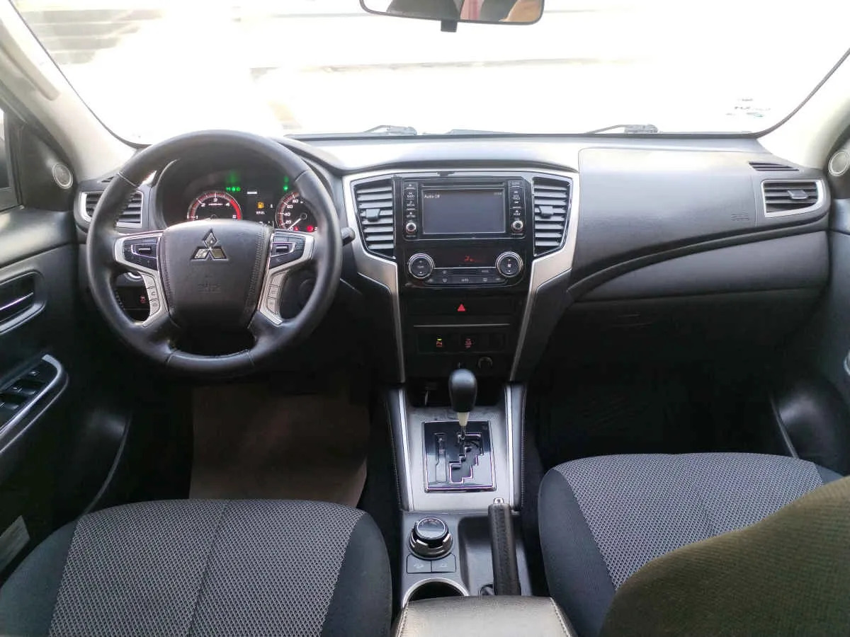 Mitsubishi L200 2023 - Imagen 12