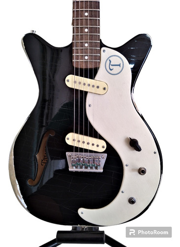 Danelectro D59