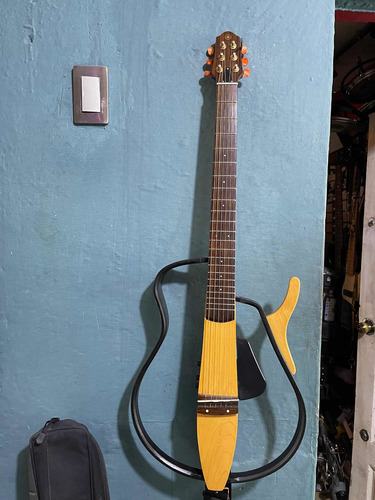 Guitarra Yamaha Silent SLG-100s Electroacústica 