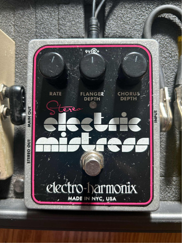 Pedal Electro Harmonix Electric Mistress Negro