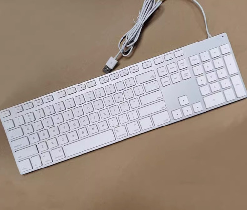 Teclado Alámbrico Apple A1243 (eu)