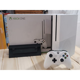 Xbox One De 2tb Con Un Joystick Y Sus Respectivos Cables