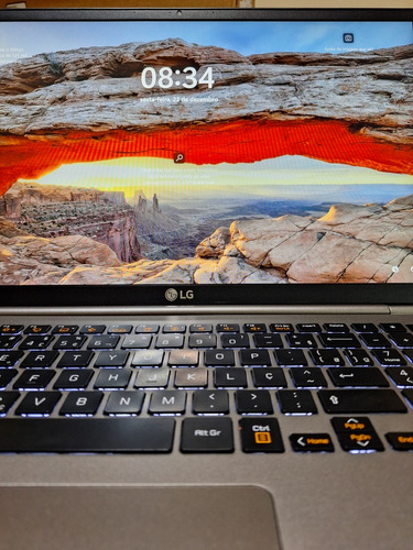 Notebook LG Gram 15z980-g Intel Core I7-8550u 16gb, Ssd 256g