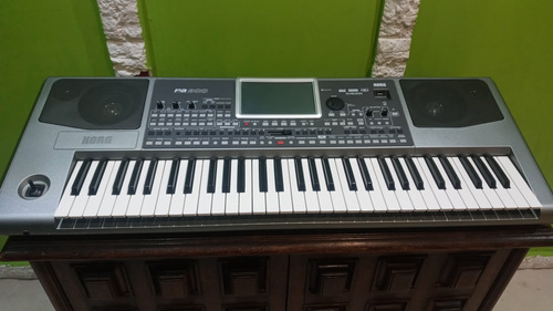 Sintetizador Korg Pa900