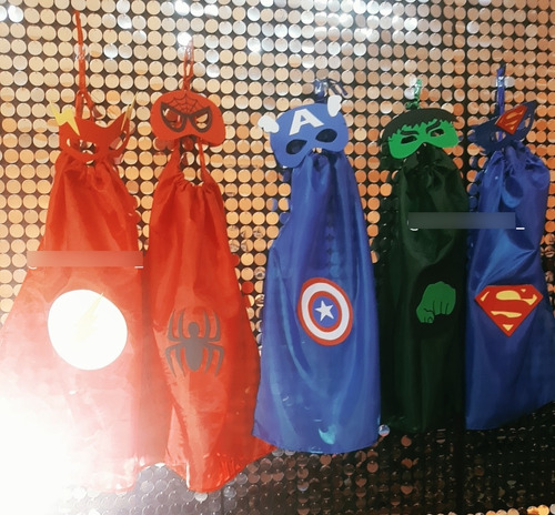 Capa + Antifaz Superheroes X12u