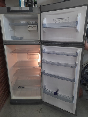 Heladera Kohinoor Con Freezer 413l 220v