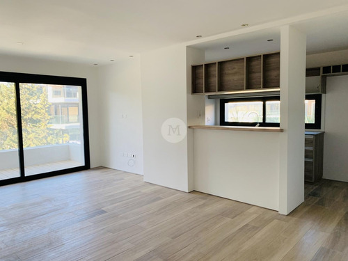 Alquiler Apartamento 2 Dormitorios En Jardines De Carrasco
