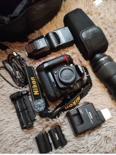  Camara Nikon D7000 Es Una Cámara Fotográfica Dslr 