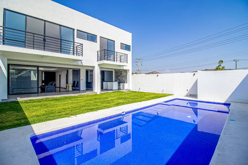 Casa Nueva Cuernavaca Morelos Con Cancha De Tenis Y Padel
