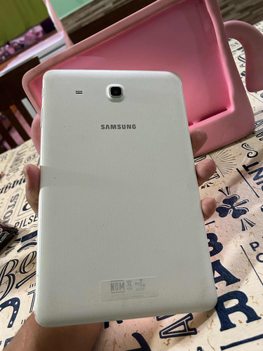 Tablet Samsung Tab E560
