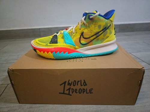 Nike Kyrie Irving 1 World 1 People #8