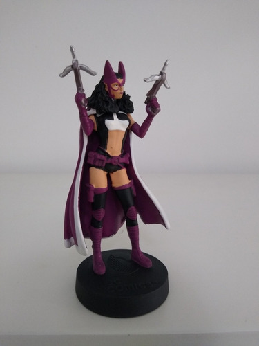 Dc Aguilar  Comic Figura De  Cazadora