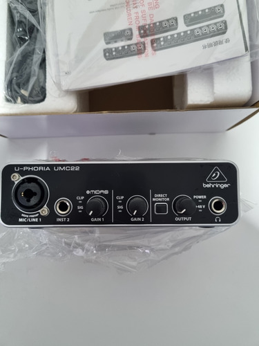 Placa Interfaz Behringer Umc22