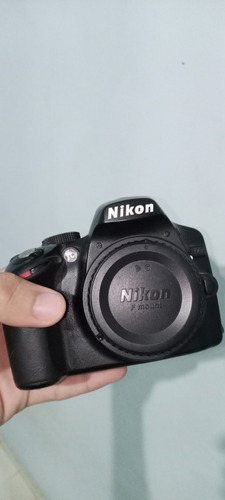 Câmera Semi Profissional Nikon D3200