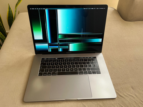 Apple Macbook Pro 15 Touch Bar I7 2,9 Ghz 512 Ssd 4 Gb Vídeo