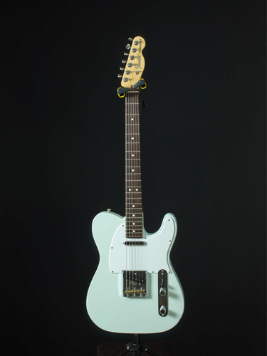 Guitarra Fender Telecaster American Performer 75th