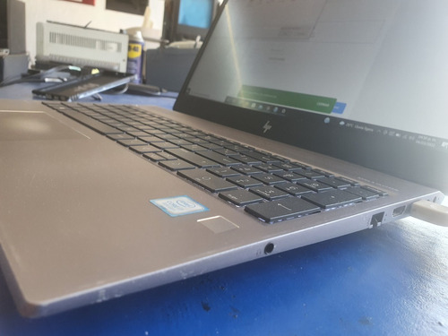 Laptop Hp Zbook 15v G5, I7, 16 Gb, 250 Ssd Y 1 Tb.