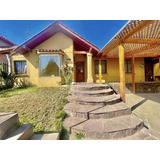 Casa En Venta De 3 Dorm. En Hacienda El Peñon