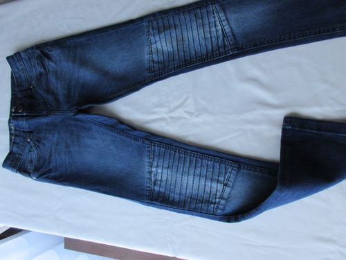 Jeans Para Nena, Con Modernos Detalles En La Rodilla, Europa