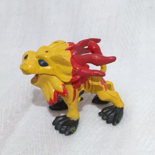 Miniatura Saberleomon Digimon Leão Amarelo Sem Os Dentes 5cm