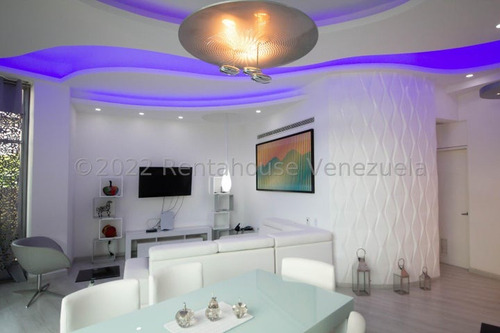Tg Apartamento Con Amplio Espacios, Jacuzzi, Terraza Y Área De Parrillera, En Venta En Santa Rosa De Lima 25-17562 Ys - Imagen 4