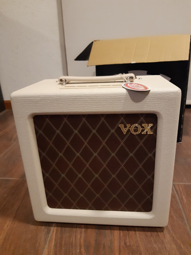 Amplificador Valvular Vox Ac4tv 4w Guitarra Envio Gratis