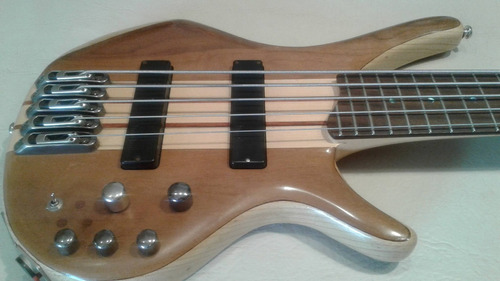 Bajo Ibanez Btb 675