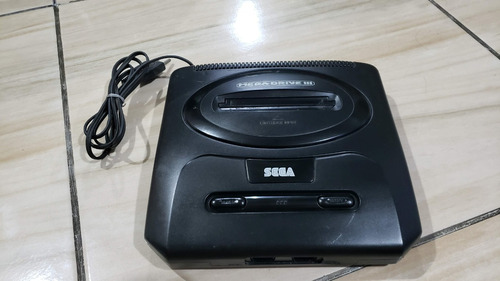 Mega Drive 3 Com Entrada Pra Sega Cd. Só O Aparelho Sem Nada. Tudo Ok!!!