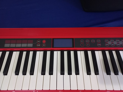 Teclado Musical Roland Go:keys Go-61k 61 Teclas Vermelho