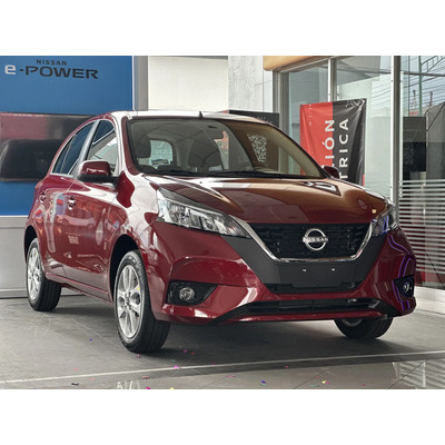 Nissan March 1.6 Advance Mt