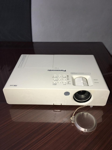 Video Proyector Panasonic Pt-lb3u   