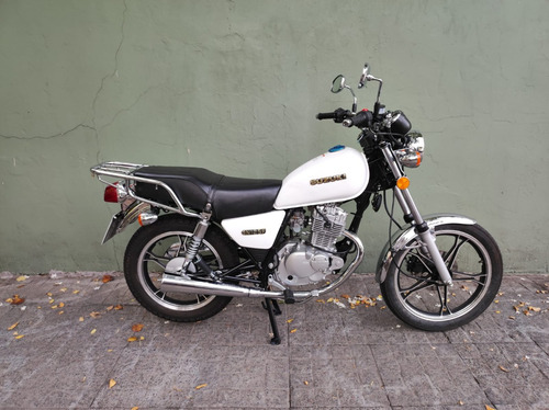 Suzuki  Gn 125  900km Como Nueva !!!