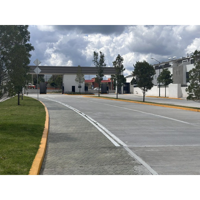 A La Venta Casa Nueva Con Dos Habitaciones Cada Una Con Baño Completo, Acceso Controlado 24hrs Aceptamos Infonavit Fovissste Y Bancarios Ubicados A 10 Minutos Estacion De Tren Zinacantepec | MercadoLibre