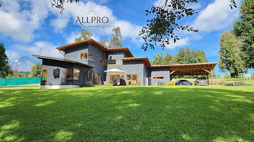 Hermosa Casa En Venta, Condominio Canto Del Agua, Pucon 