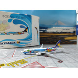 Avión A Escala Skymark B737-800  Pokemon   Phoenix 1/400