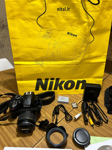 Nikon D3300 (7129 Disparos) Af-s Dx 18-55mm F/3.5-5,6g Vr 2
