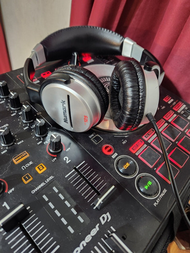 Controlador Pioneer Ddj Sb3 + Cables + Bolso Semi Rígido 