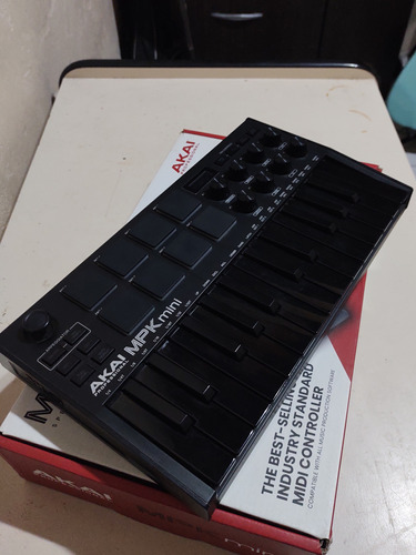 Controlador Midi Akai Mpk Mini