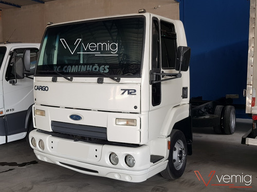 CAMINHÃO FORD CARGO 712 4X2 CHASSI